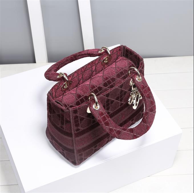 2025228Y650P205720150