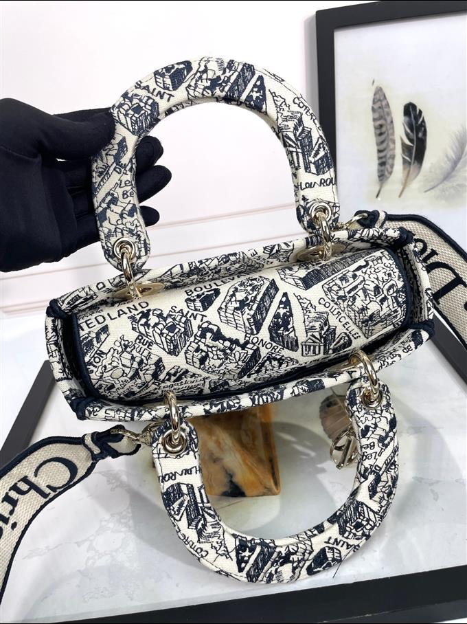 2025228Y650P211337664