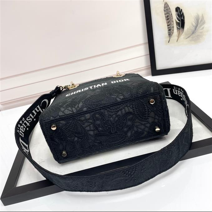 2025228Y650P211338495