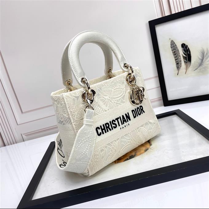 2025228Y650P211338607