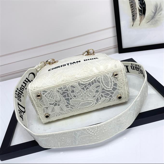 2025228Y650P211338654