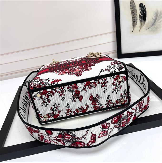 2025228Y650P211338780