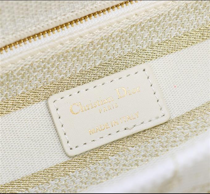 2025228Y650P211339281