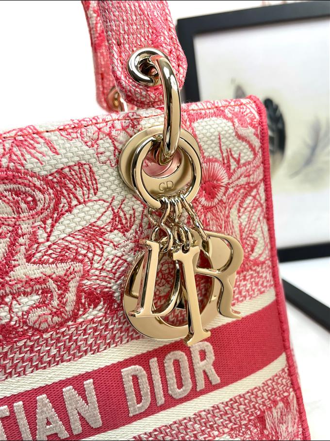 2025228Y650P211339406