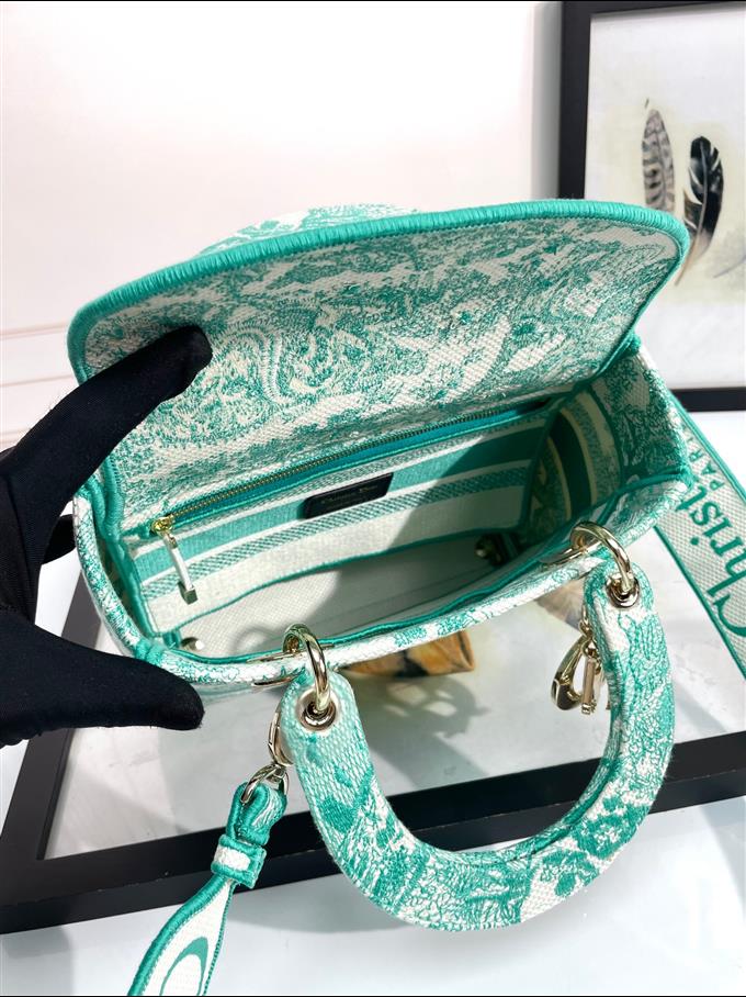 2025228Y650P211339516