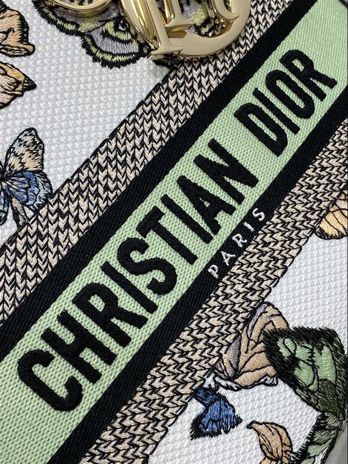 2025228Y650P211341599