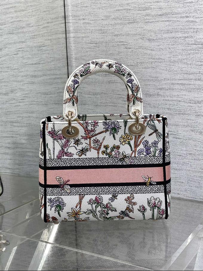 2025228Y650P211341755