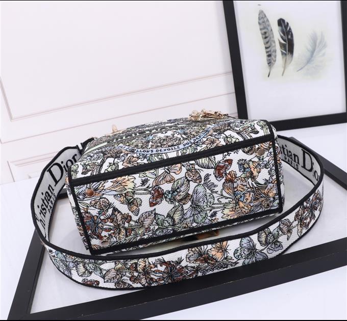 2025228Y650P211345696