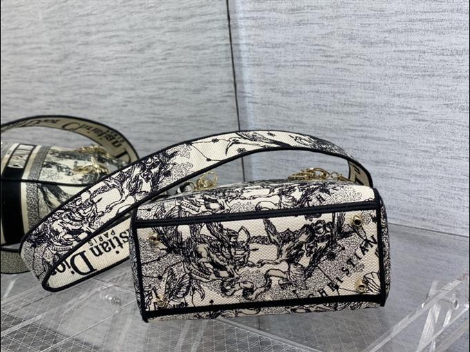 2025228Y650P211346717