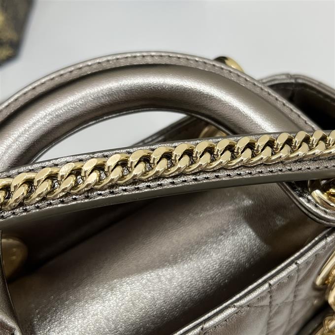 2025228Y650P22440827