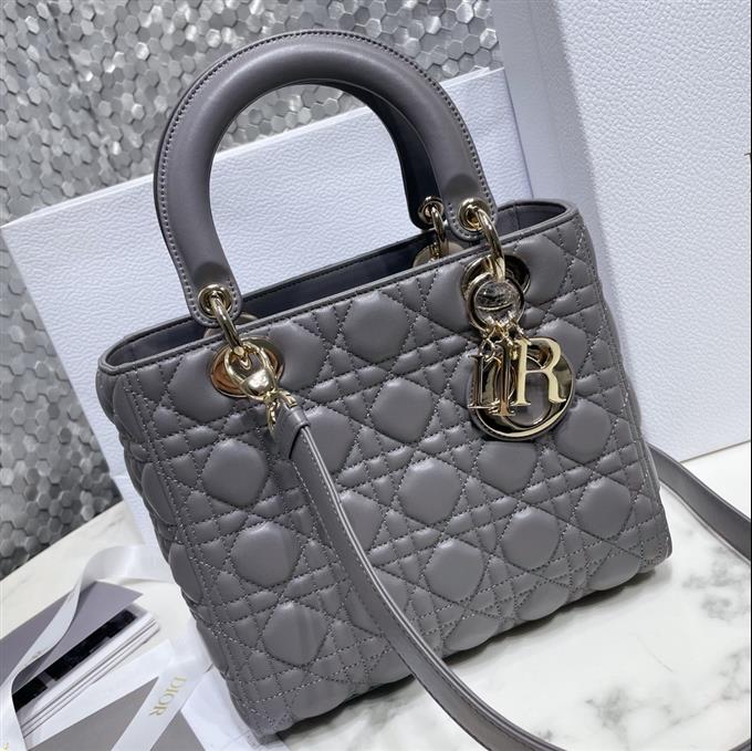 2025228Y700P205721900