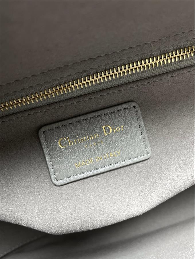 2025228Y700P21134283