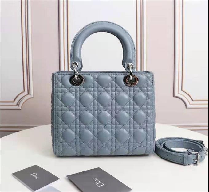 2025228Y700P211348378