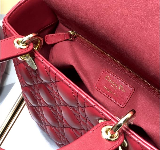 2025228Y700P211357963