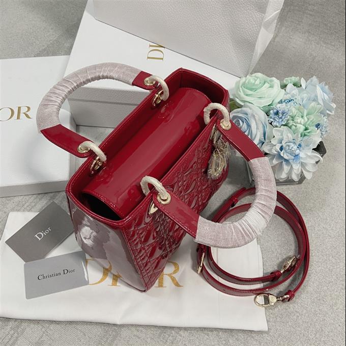 2025228Y700P221320510