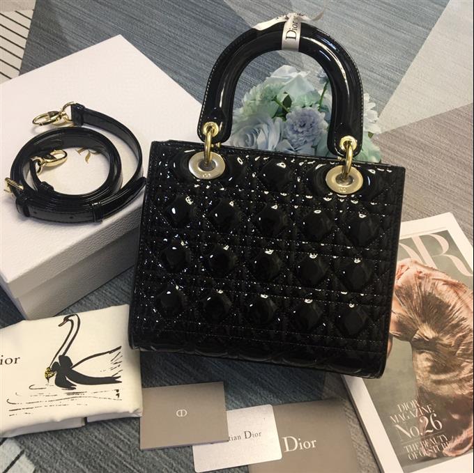 2025228Y700P221320732