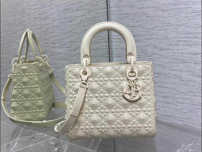 2025228Y700P221321269