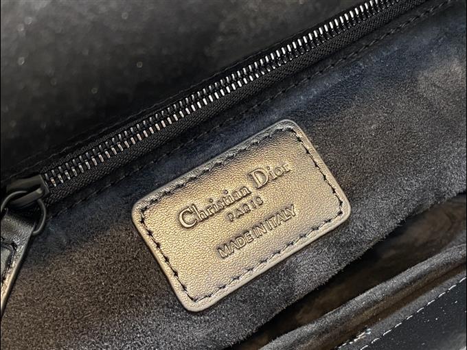 2025228Y700P221321538