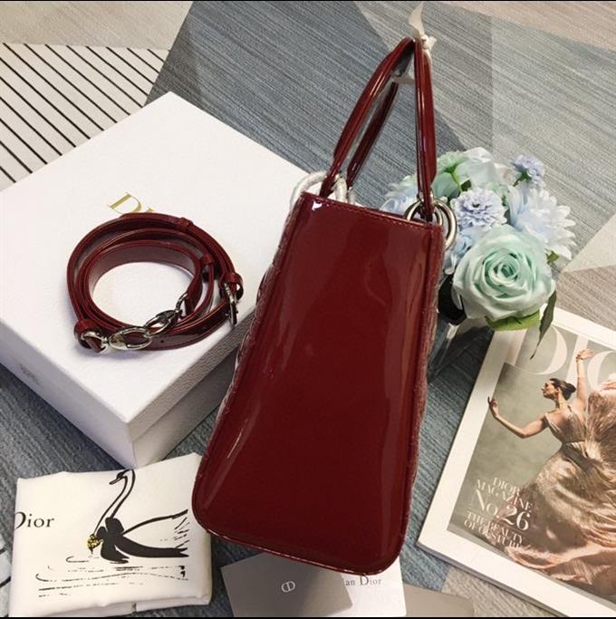 2025228Y700P22132163