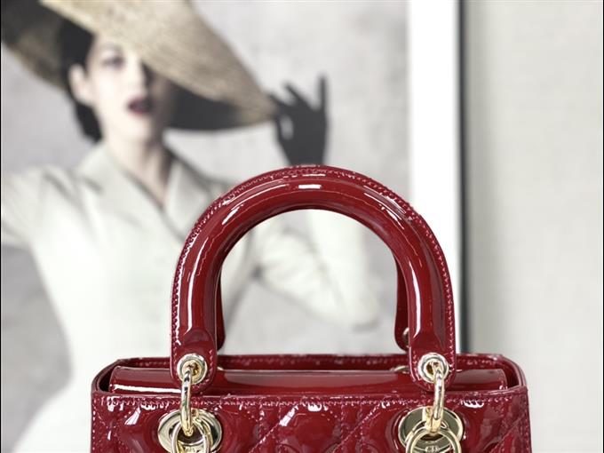 2025228Y700P222254604