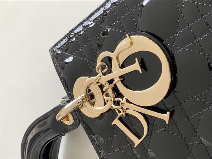 2025228Y700P22225524