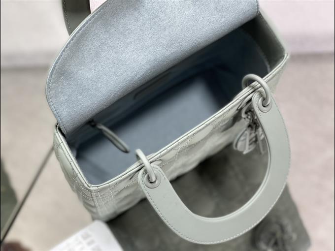 2025228Y750P211353278