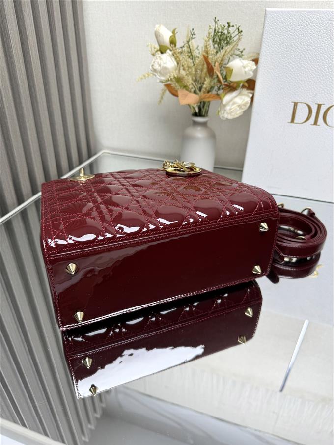 2025228Y750P211358861