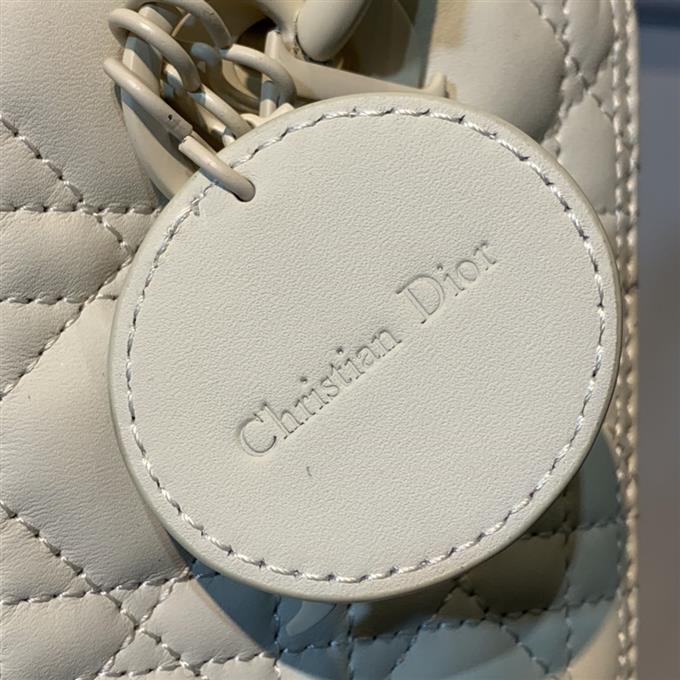 2025228Y750P222256638