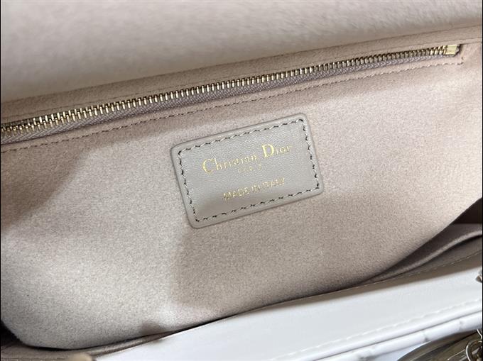 2025228Y800P205724158