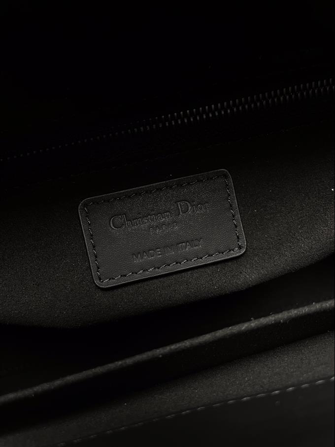 2025228Y800P211355117