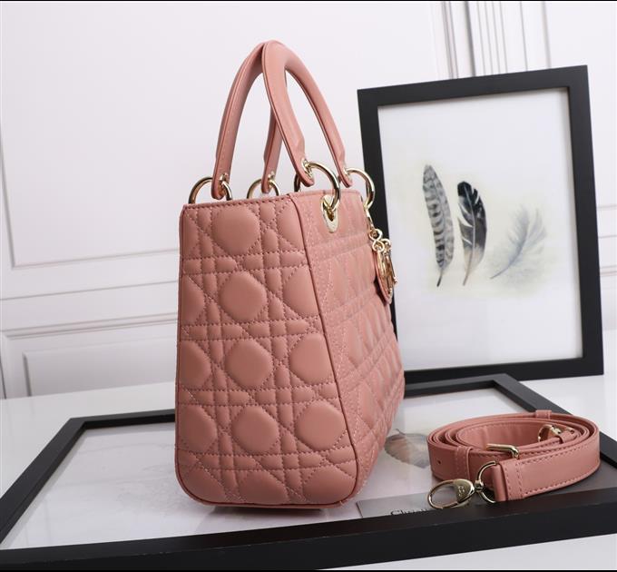 2025228Y800P212556674