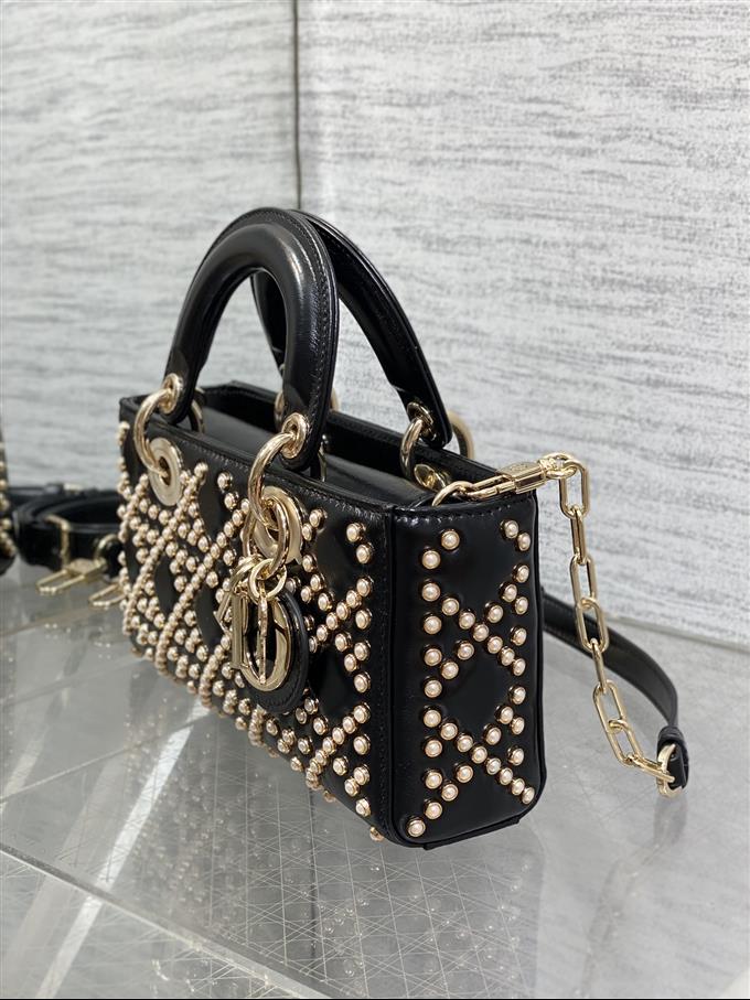 2025228Y1580P222946131