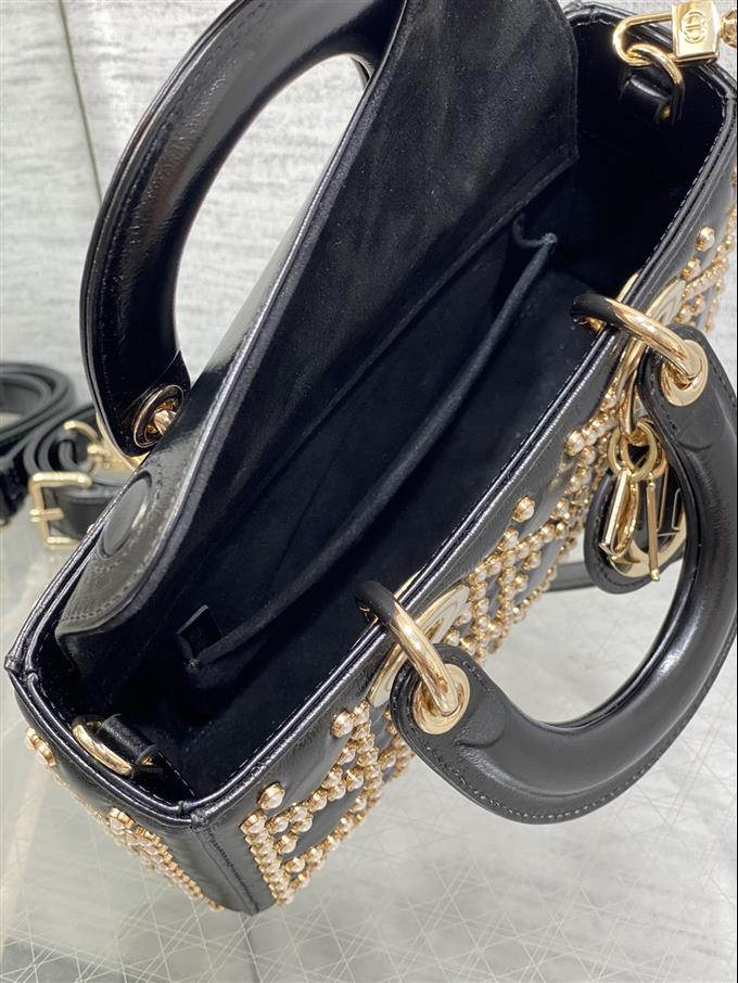 2025228Y1580P222946163