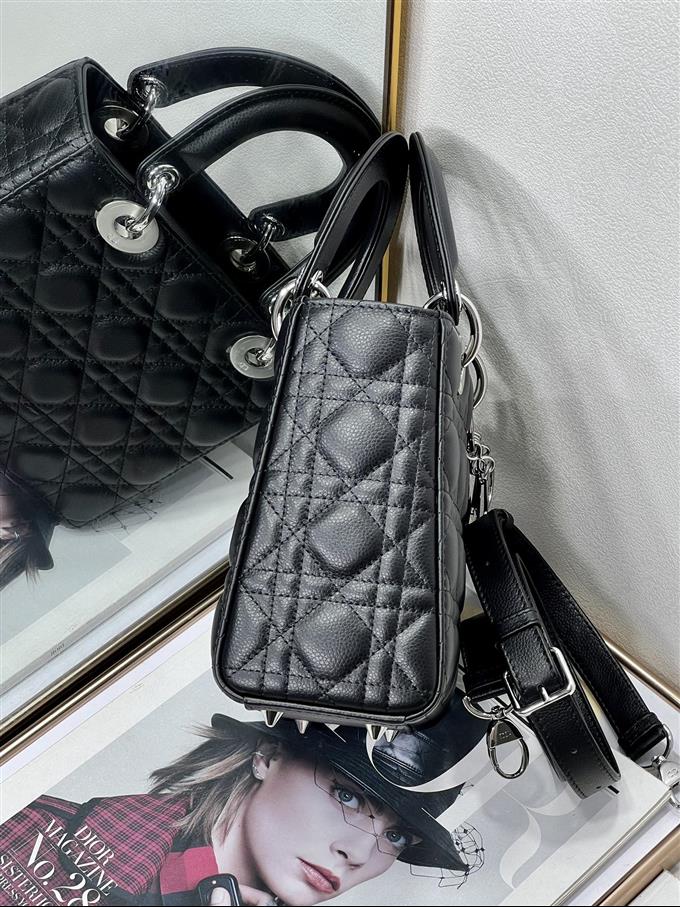 2025228Y650P222550264