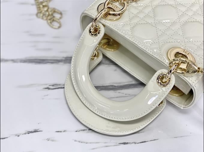 2025228Y600P222947511