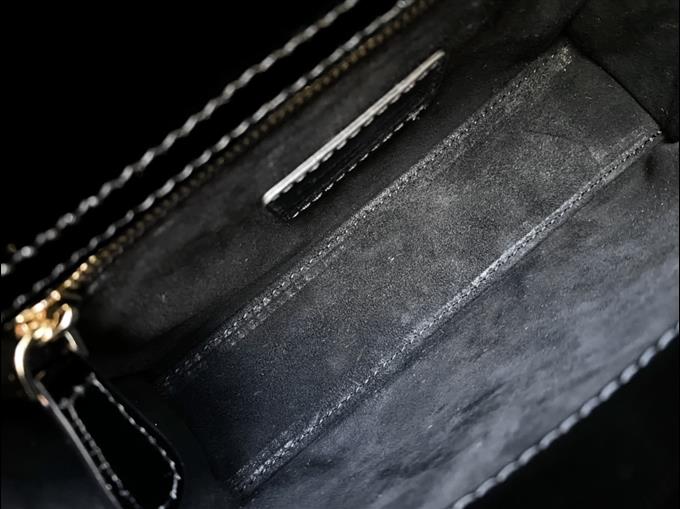 2025228Y600P222947698