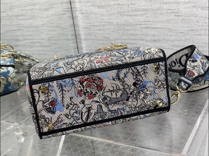 2025228Y650P222941480