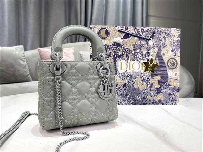 2025228Y650P222948440