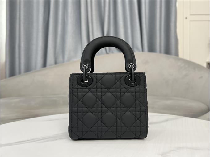 2025228Y650P222948599