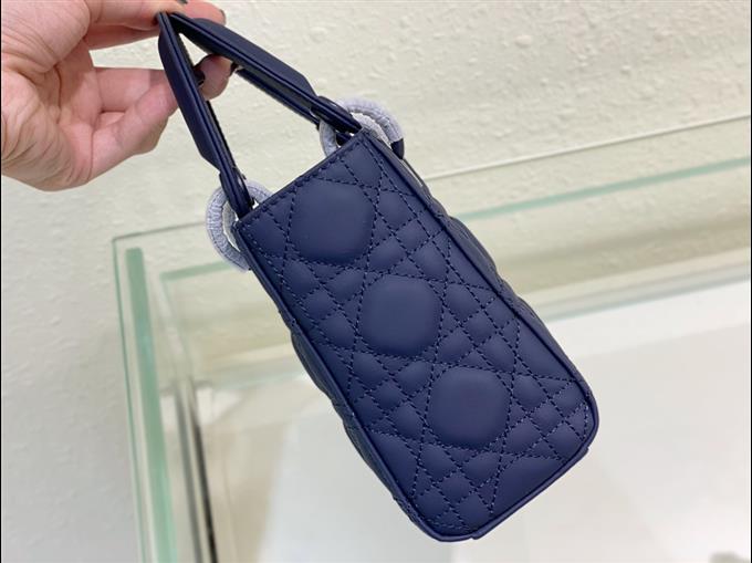 2025228Y650P222948773