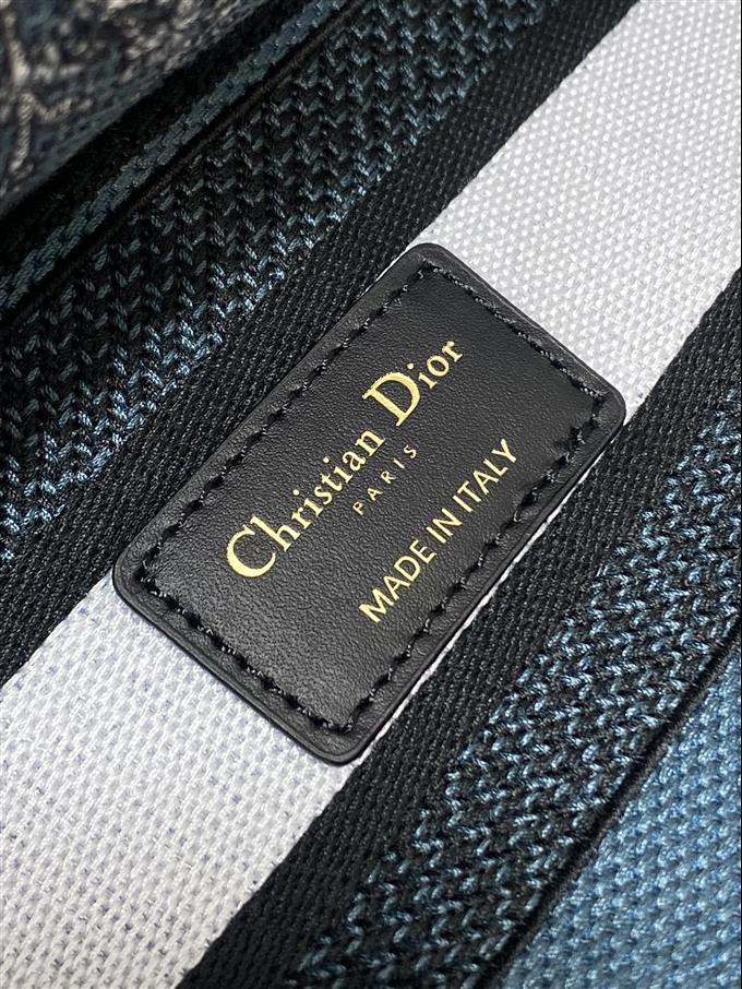 2025228Y650P222949692