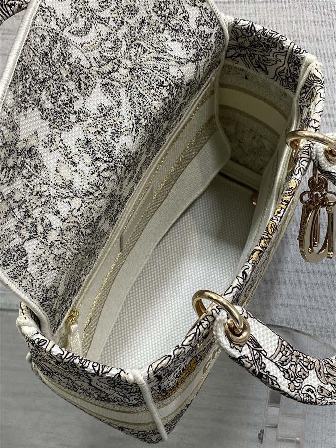 2025228Y650P222949818