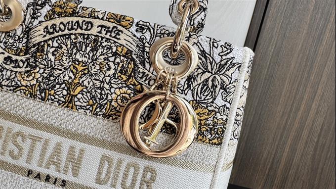 2025228Y650P222951367