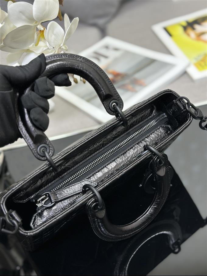 2025228Y700P222422196