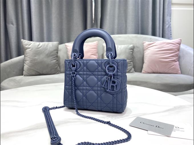 2025228Y700P222951916