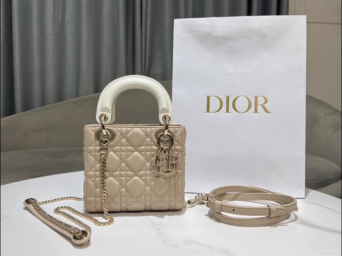 2025228Y700P222952167