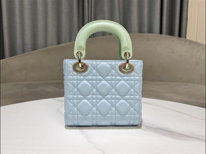 2025228Y700P222952343