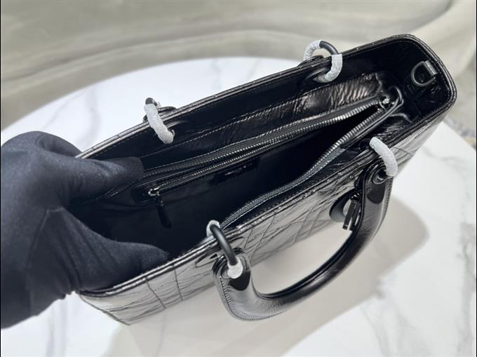 2025228Y750P222422916