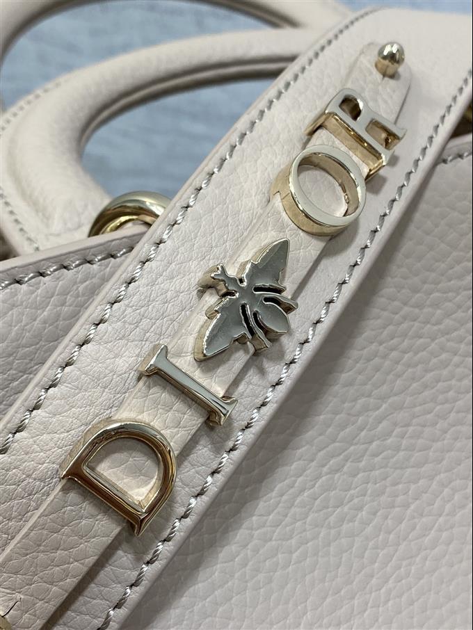 2025228Y750P222423134