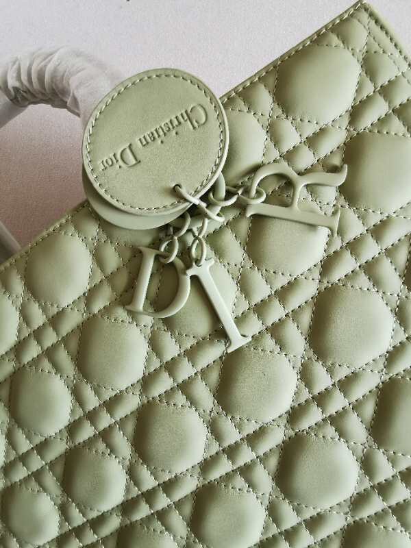 2025228Y880P20599655